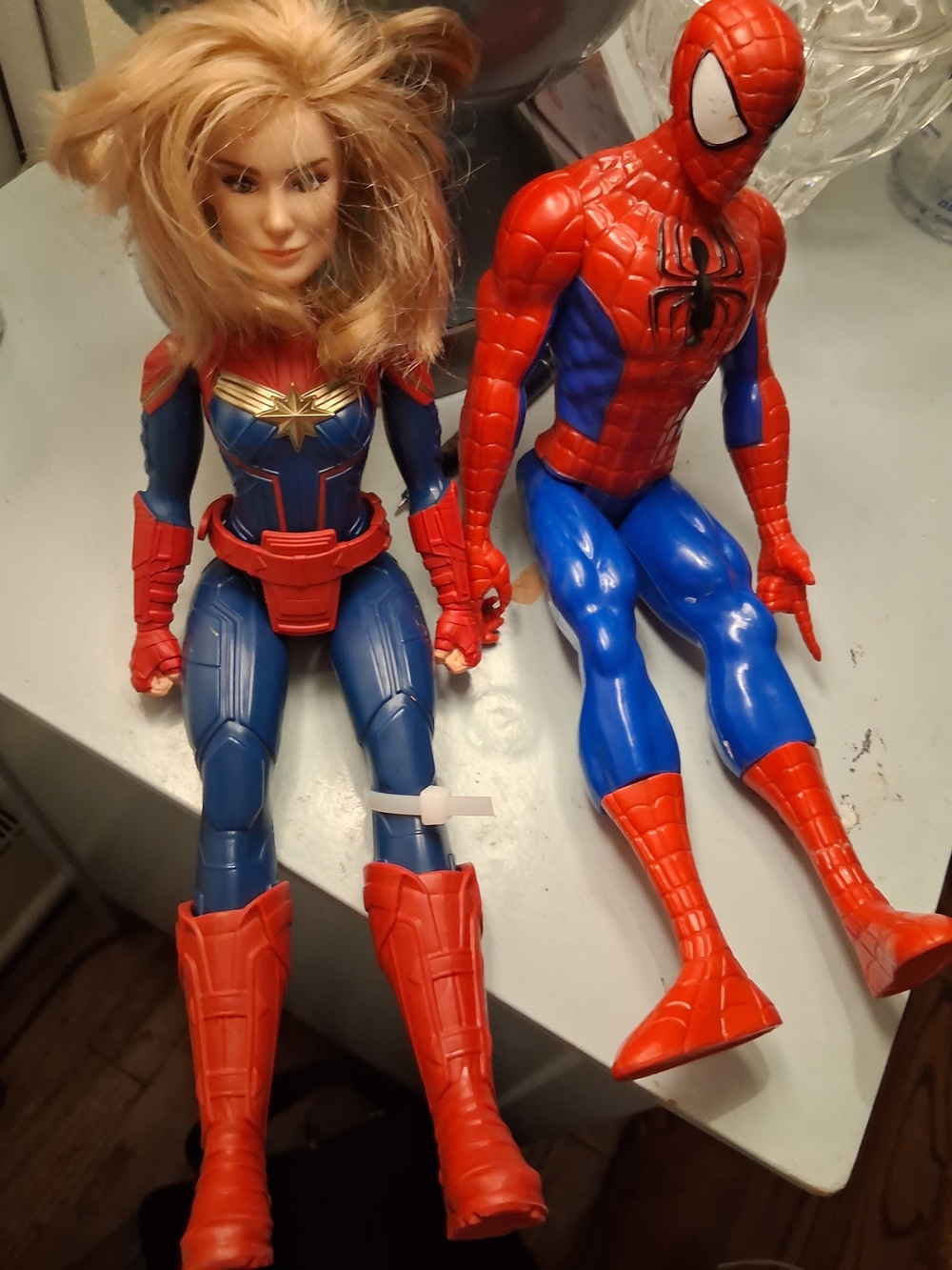 Marvel Captain Marvel & Spider-Man Red Blue Action Figures